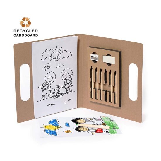 Bērnu krāsošanas komplekts ar personalizāciju – no pārstrādāta kartona